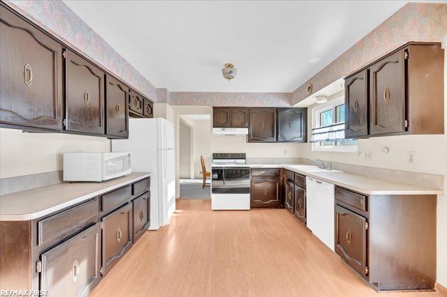 11654 Cavalier Drive, Sterling Heights, MI 48313