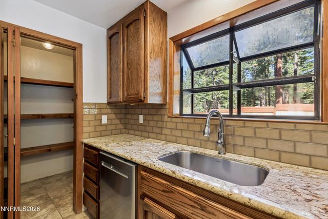 139 Rosewood Circle, Stateline, NV 89449