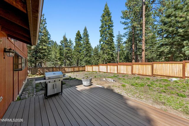 139 Rosewood Circle, Stateline, NV 89449