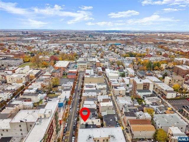 510 43rd Street, Union City, NJ 07087