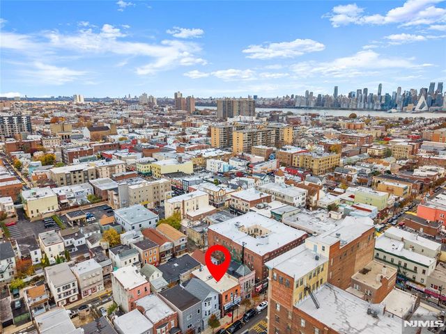 510 43rd Street, Union City, NJ 07087