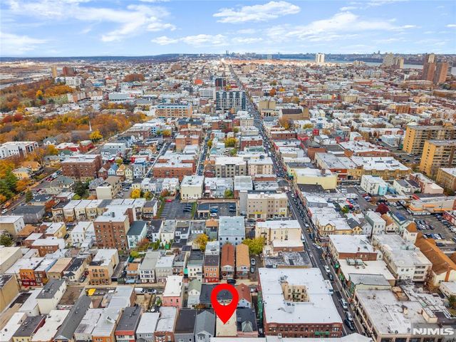 510 43rd Street, Union City, NJ 07087