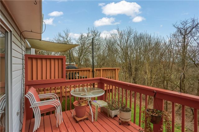 140 Rossmor Ct, Ross Twp, PA 15229