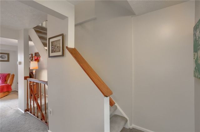 140 Rossmor Ct, Ross Twp, PA 15229