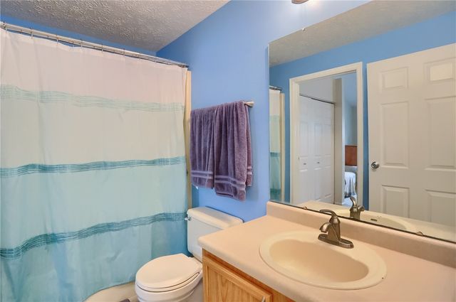 140 Rossmor Ct, Ross Twp, PA 15229