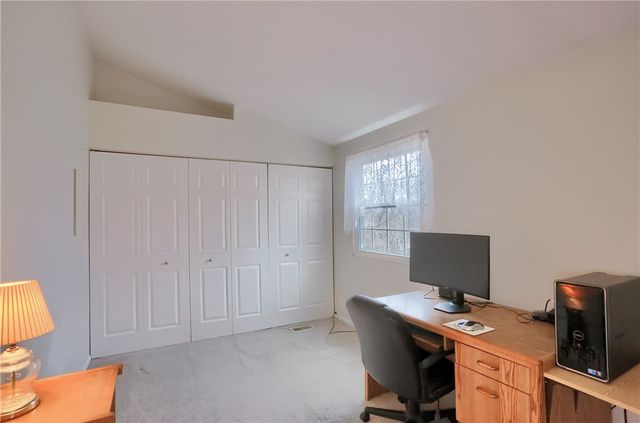 140 Rossmor Ct, Ross Twp, PA 15229