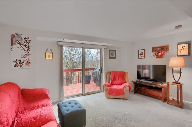 140 Rossmor Ct, Ross Twp, PA 15229