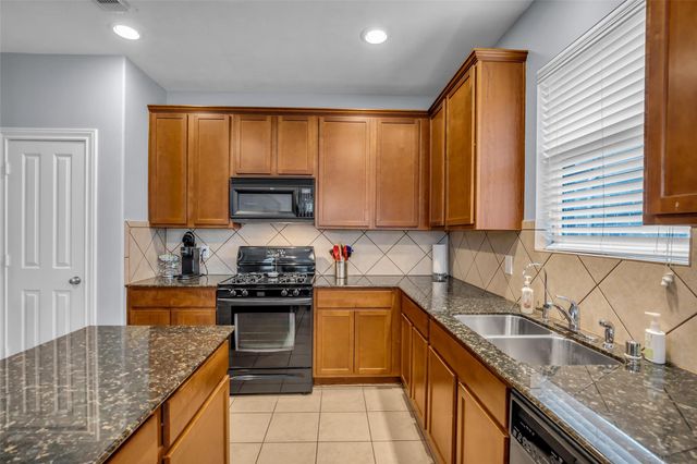 18611 Bristol Point Lane, Tomball, TX 77377