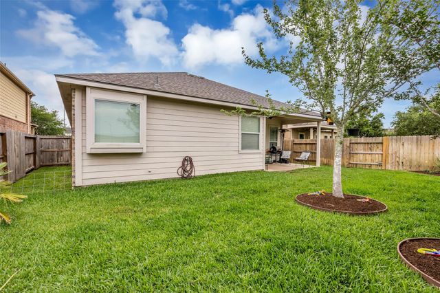 18611 Bristol Point Lane, Tomball, TX 77377