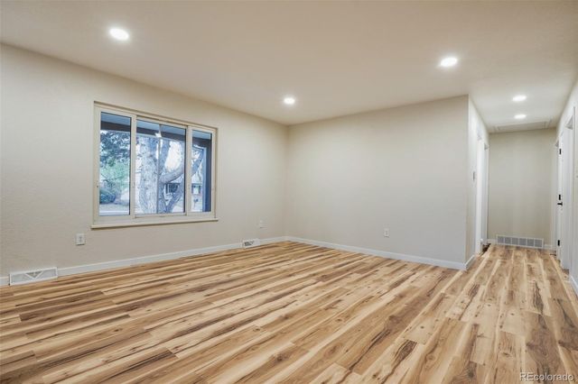 2123 S Olathe Street, Aurora, CO 80013