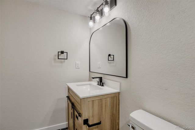 2123 S Olathe Street, Aurora, CO 80013