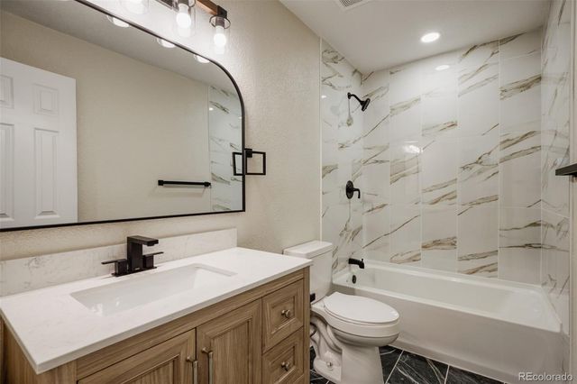 2123 S Olathe Street, Aurora, CO 80013