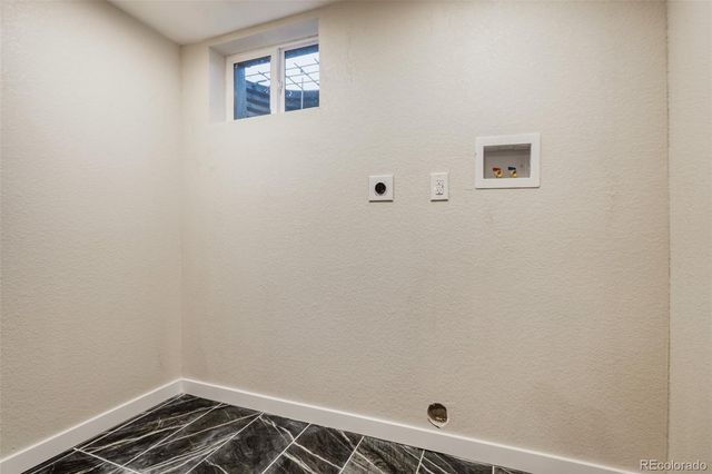 2123 S Olathe Street, Aurora, CO 80013