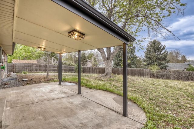 2123 S Olathe Street, Aurora, CO 80013