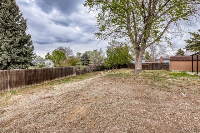 2123 S Olathe Street, Aurora, CO 80013