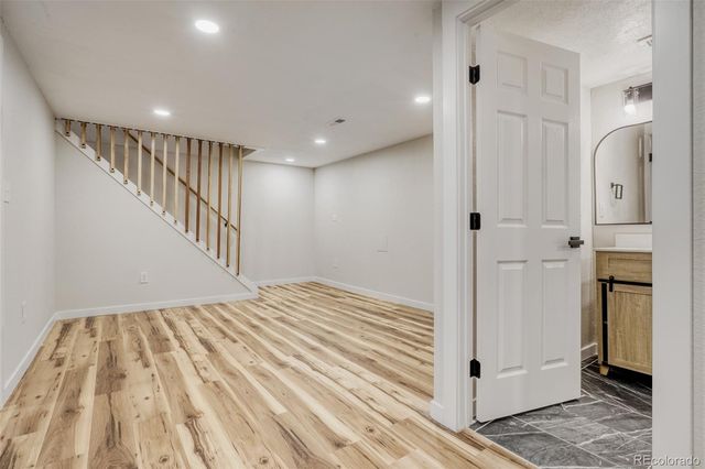 2123 S Olathe Street, Aurora, CO 80013