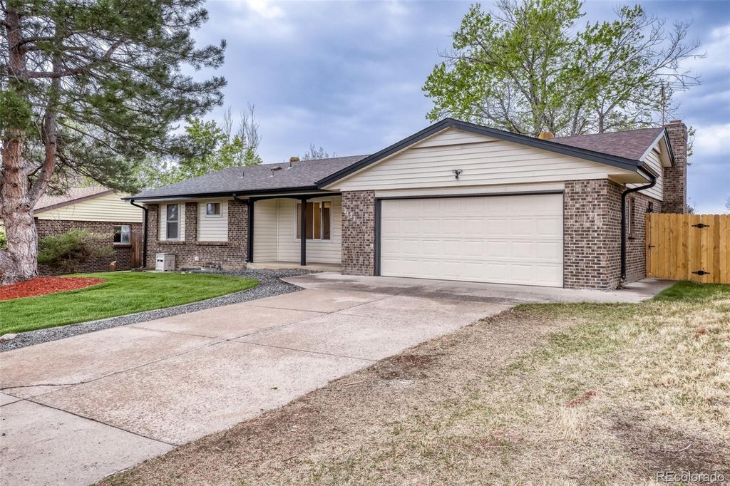 2123 S Olathe Street, Aurora, CO 80013