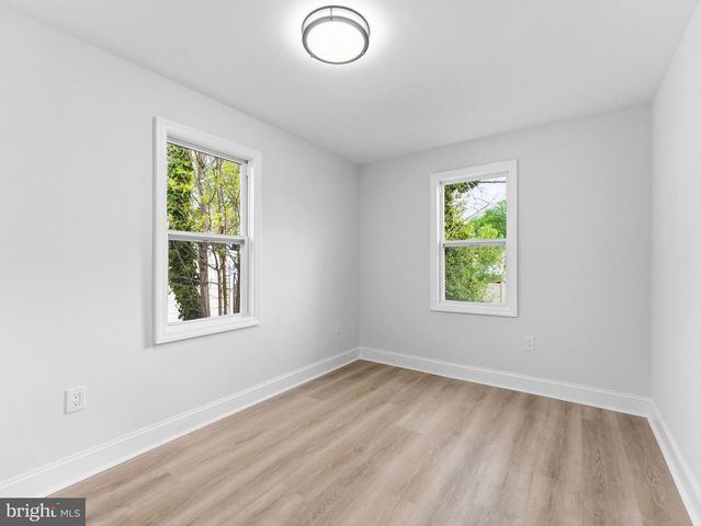 505 GREENWOOD AVE, Maple Shade, NJ 08052