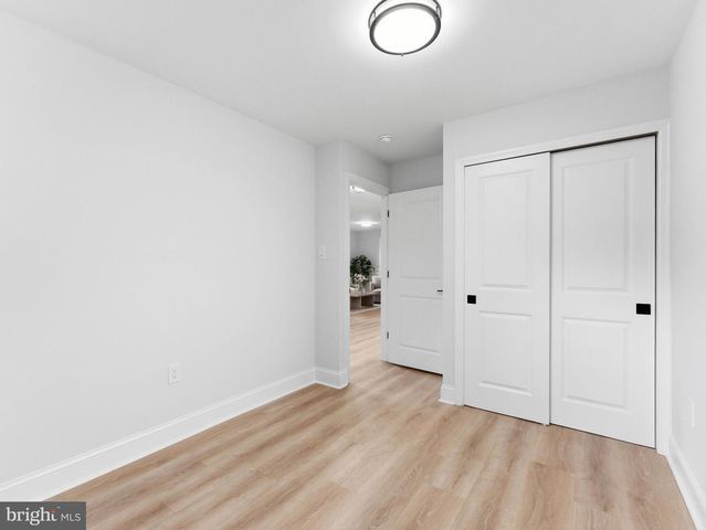 505 GREENWOOD AVE, Maple Shade, NJ 08052