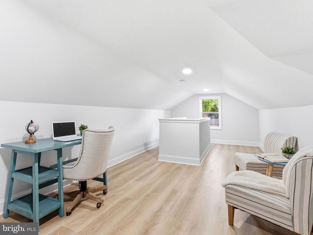 505 GREENWOOD AVE, Maple Shade, NJ 08052