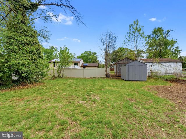 505 GREENWOOD AVE, Maple Shade, NJ 08052