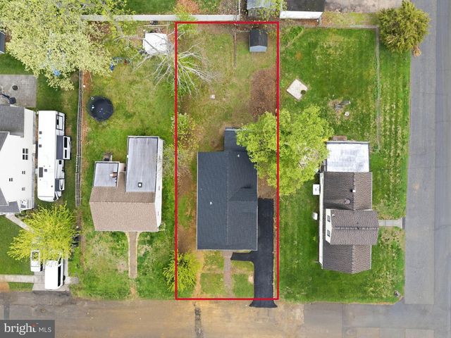 505 GREENWOOD AVE, Maple Shade, NJ 08052