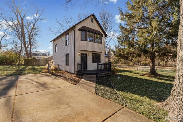 11354 Oak Avenue, Bridgeton, MO 63044