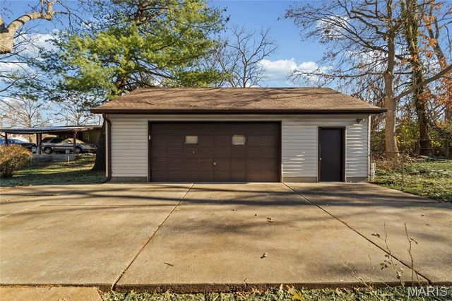 11354 Oak Avenue, Bridgeton, MO 63044