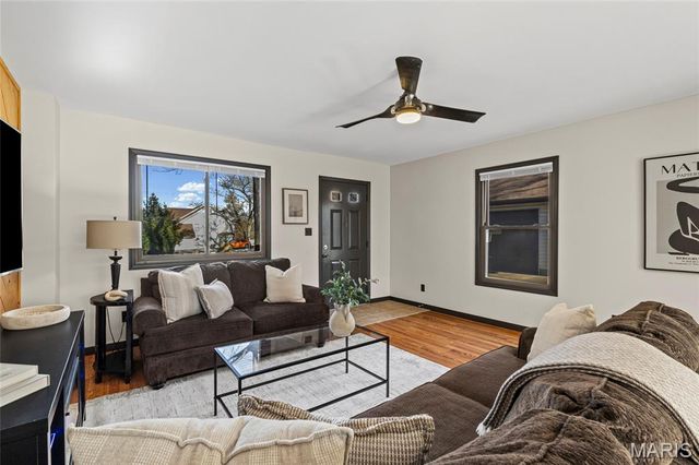 11354 Oak Avenue, Bridgeton, MO 63044