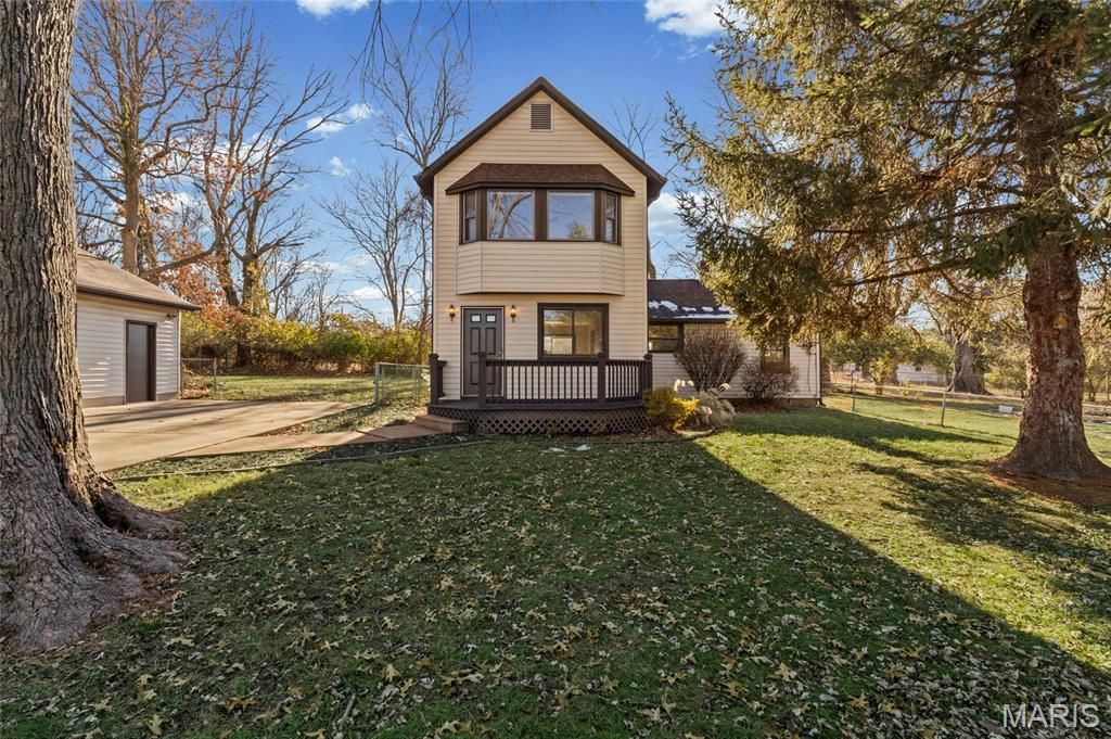 11354 Oak Avenue, Bridgeton, MO 63044