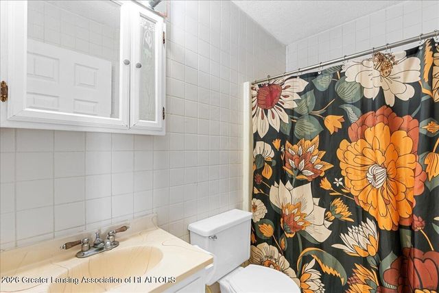 15337 Rickard Lane, Bath, MI 48808