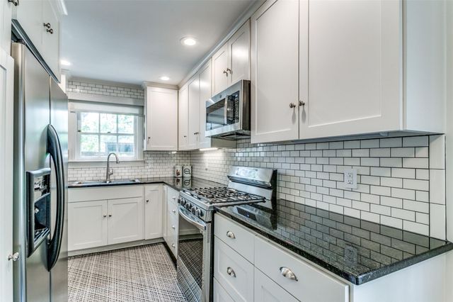 5411 Maple Springs Boulevard, Dallas, TX 75235