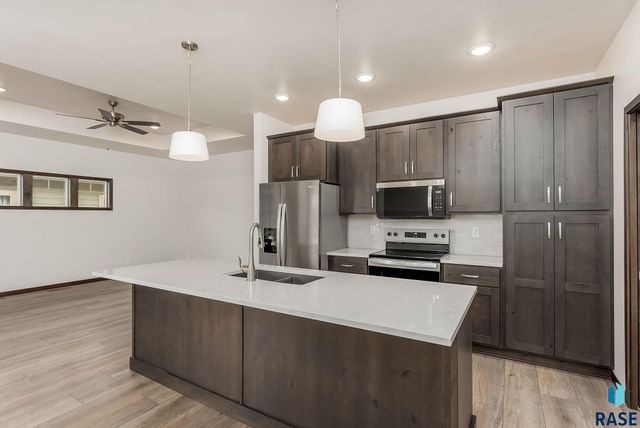 2404 E Tinley St Street, Brandon, SD 57005