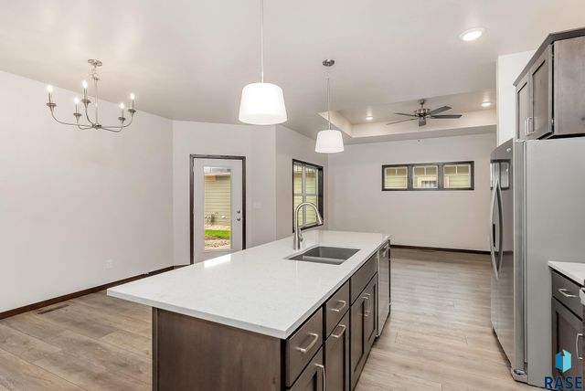 2404 E Tinley St Street, Brandon, SD 57005