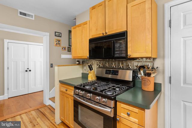 50 BURNSIDE AVE, Hamilton, NJ 08620