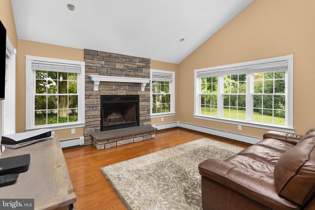 50 BURNSIDE AVE, Hamilton, NJ 08620
