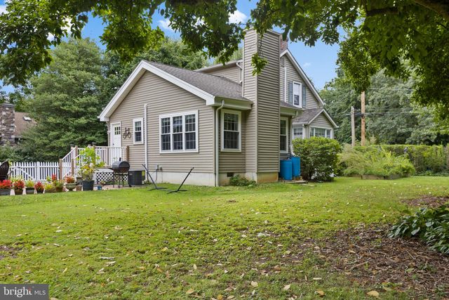 50 BURNSIDE AVE, Hamilton, NJ 08620