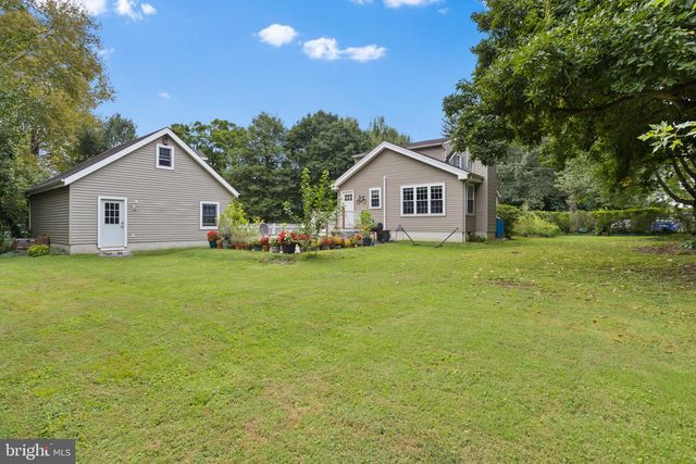 50 BURNSIDE AVE, Hamilton, NJ 08620
