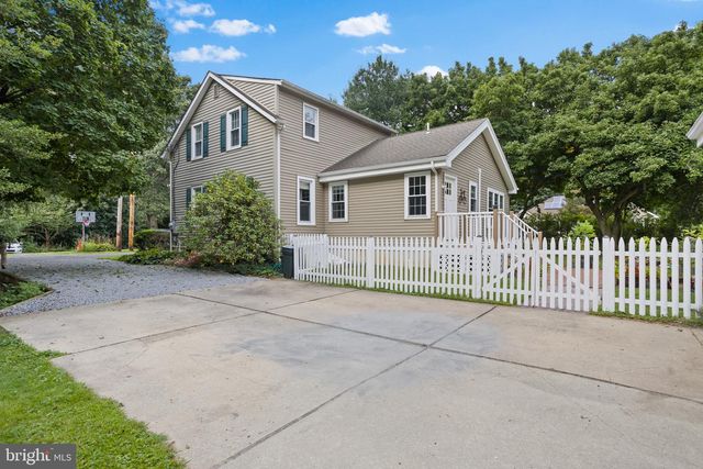 50 BURNSIDE AVE, Hamilton, NJ 08620