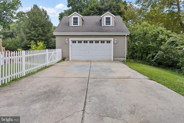 50 BURNSIDE AVE, Hamilton, NJ 08620