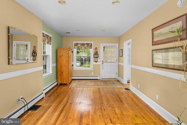 50 BURNSIDE AVE, Hamilton, NJ 08620