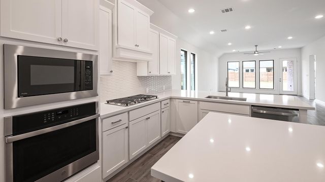 3923 Melody RD, Lockhart, TX 78644