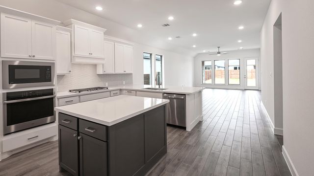 3923 Melody RD, Lockhart, TX 78644