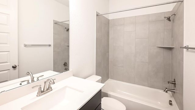 3923 Melody RD, Lockhart, TX 78644