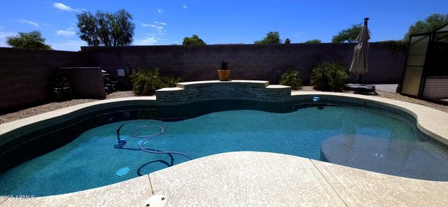 28536 N SUNSET Drive, San Tan Valley, AZ 85143