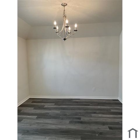 608 Creekside Drive, Little Elm, TX 75068