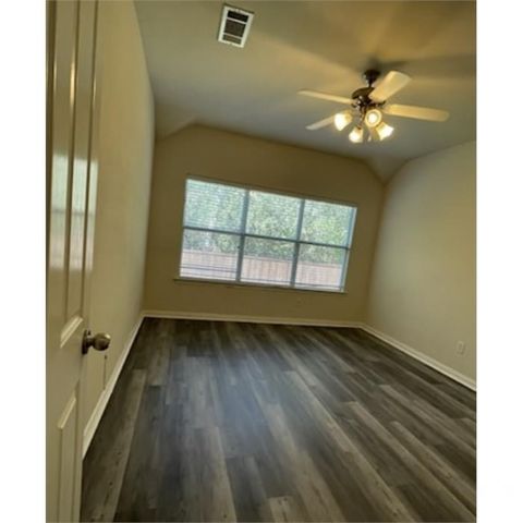 608 Creekside Drive, Little Elm, TX 75068