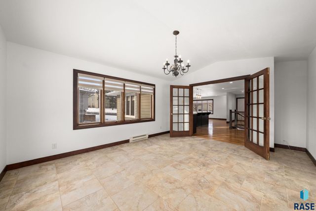 4500 S Tomar Rd Road, Sioux Falls, SD 57105