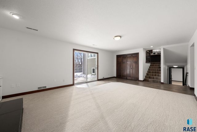 4500 S Tomar Rd Road, Sioux Falls, SD 57105