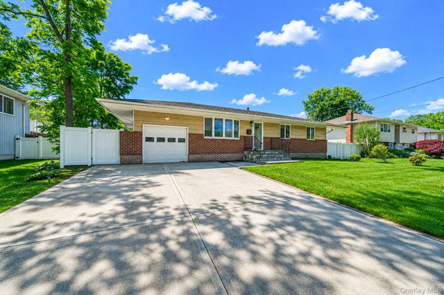 156 Wicks Road, Commack, NY 11725